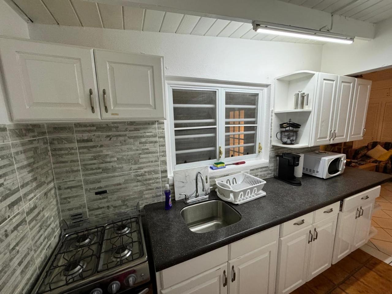 Halcyon Heights Condominium Dickenson Bay Εξωτερικό φωτογραφία