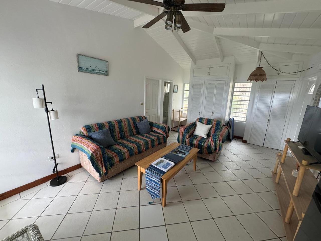 Halcyon Heights Condominium Dickenson Bay Εξωτερικό φωτογραφία